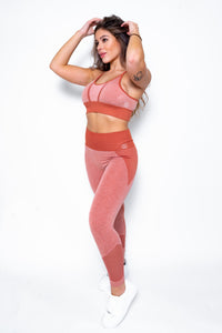 Seamless Pear Dots Sport bra - Coral